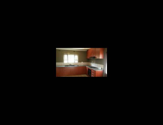 2 BEDROOM HOUSE FOR SALE IN MONDEOR